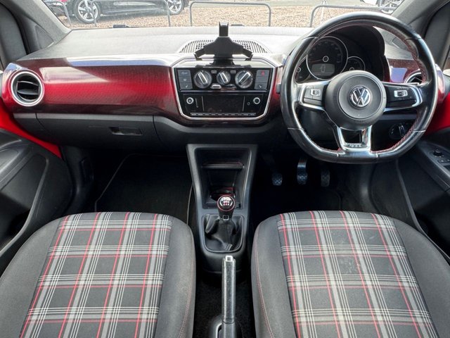 View our VOLKSWAGEN UP!