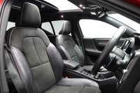 USED 2019 19 VOLVO XC40 2.0 T4 R-Design Pro SUV 5dr Petrol Auto Euro 6 (s/s) (190 ps) DEALER HISTORY+PAN ROOF