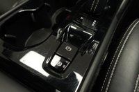USED 2019 19 VOLVO XC40 2.0 T4 R-Design Pro SUV 5dr Petrol Auto Euro 6 (s/s) (190 ps) DEALER HISTORY+PAN ROOF