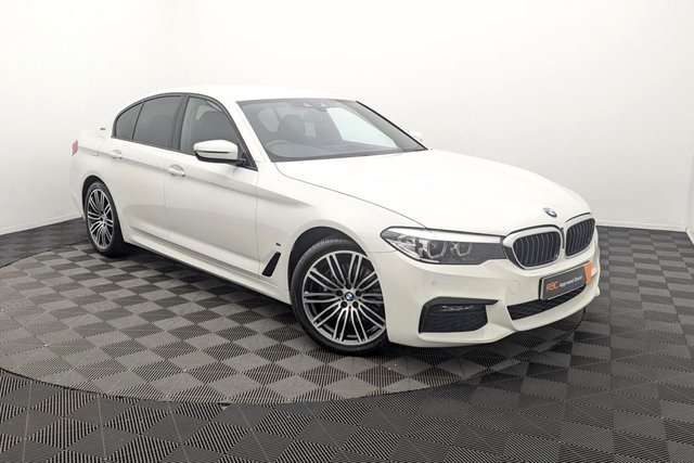 2018 68 BMW 5 SERIES 2.0 530e 9.2kWh M Sport Saloon 4dr Petrol Plug-in Hybrid Auto Euro 6 (s/s) (252 ps) 19" Alloys, Sat Nav, Leather