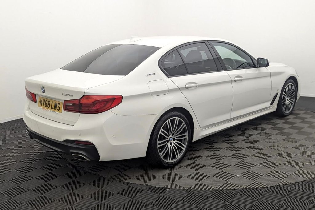 USED 2018 68 BMW 5 SERIES 2.0 530e 9.2kWh M Sport Saloon 4dr Petrol Plug-in Hybrid Auto Euro 6 (s/s) (252 ps) 19" Alloys, Sat Nav, Leather