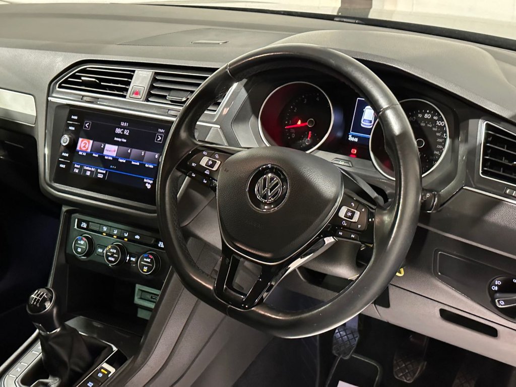 USED 2017 67 VOLKSWAGEN TIGUAN 1.4 TSI SE SUV 5dr Petrol Manual Euro 6 (s/s) (150 ps) 