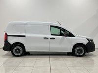 USED 2023 73 RENAULT KANGOO START LL21 E-TECH EV LWB Long Wheel Base Model