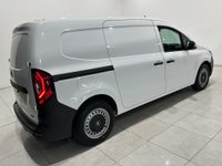 USED 2023 73 RENAULT KANGOO START LL21 E-TECH EV LWB Long Wheel Base Model