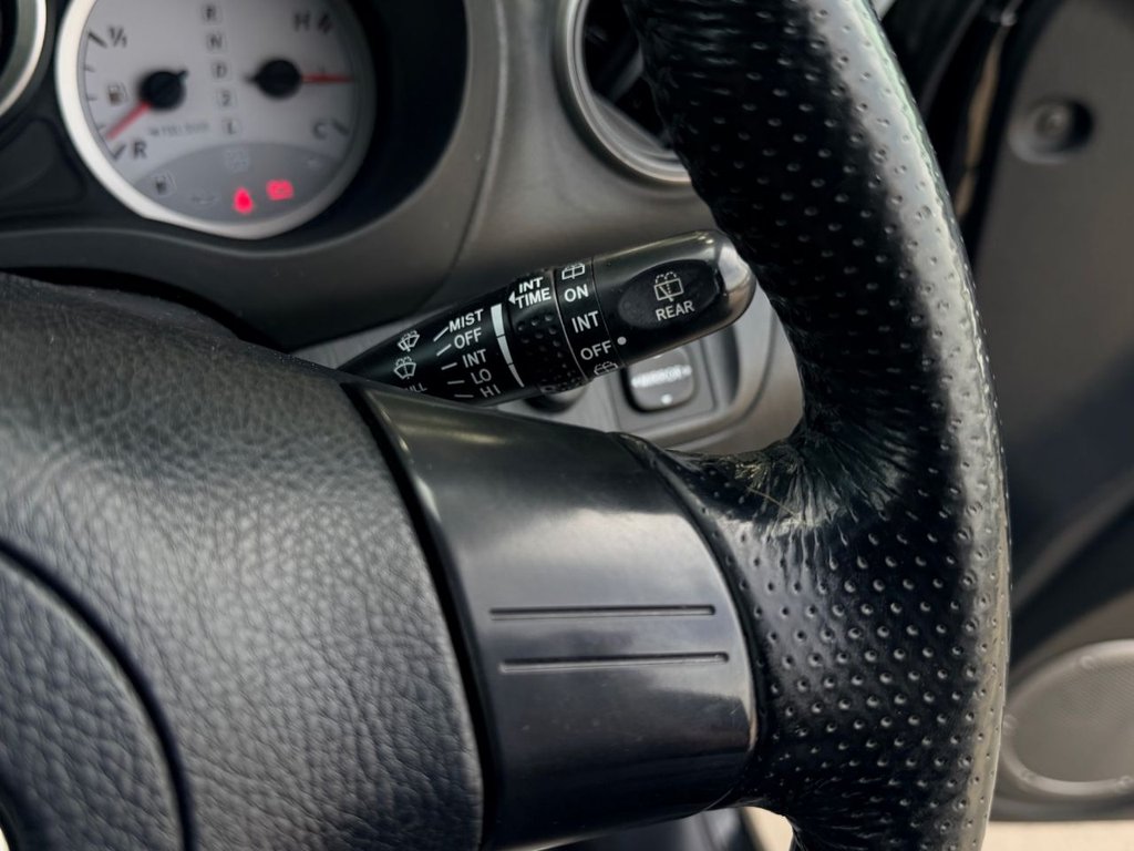 USED 2005 TOYOTA RAV4 2.0 VVT-i XT4 SUV 5dr Petrol Automatic 4WD (224 g/km, 147 bhp) 