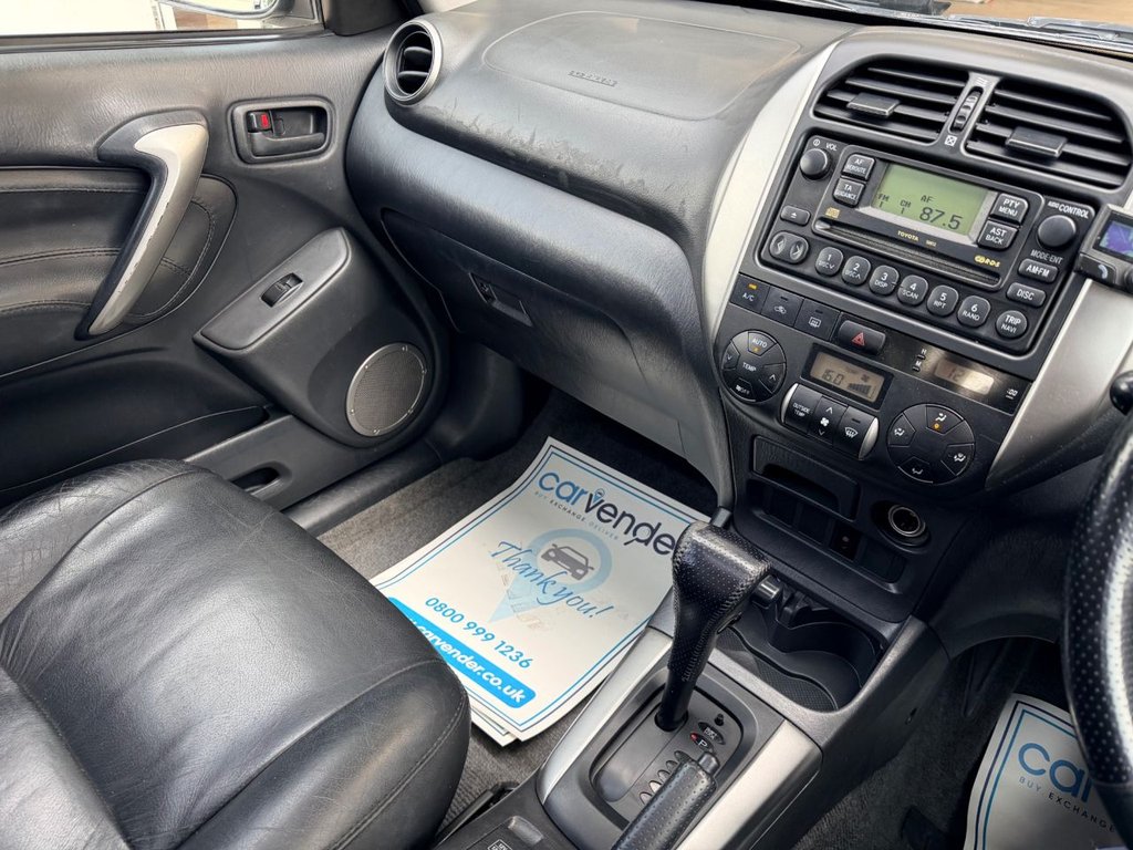 USED 2005 TOYOTA RAV4 2.0 VVT-i XT4 SUV 5dr Petrol Automatic 4WD (224 g/km, 147 bhp) 