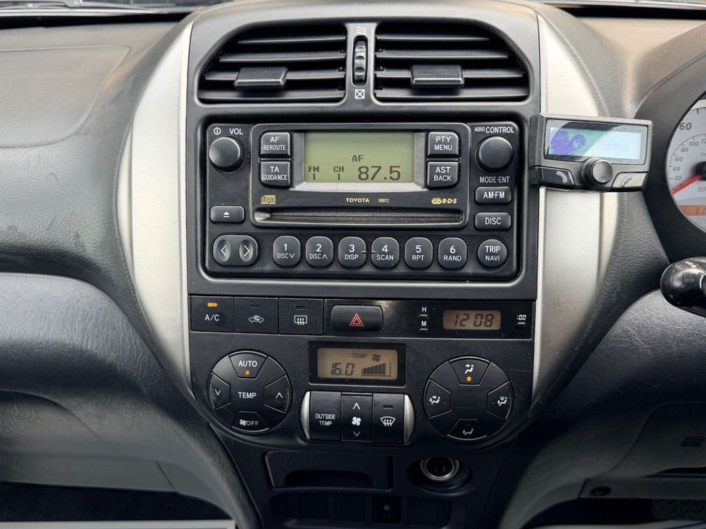 USED 2005 TOYOTA RAV4 2.0 VVT-i XT4 SUV 5dr Petrol Automatic 4WD (224 g/km, 147 bhp) 