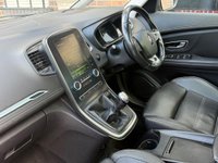 USED 2018 18 RENAULT GRAND SCENIC 1.5h dCi Hybrid Assist Signature Nav Euro 6 (s/s) 5dr NAV~PAN~H/SEATS~R/CAM~FINANCE