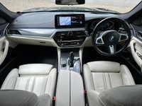 USED 2022 72 BMW 5 SERIES 2.0 520d MHT M Sport Touring Steptronic Euro 6 (s/s) 5dr HIGH SPEC-PAN ROOF-HUD-FSH