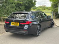 USED 2022 72 BMW 5 SERIES 2.0 520d MHT M Sport Touring Steptronic Euro 6 (s/s) 5dr HIGH SPEC-PAN ROOF-HUD-FSH
