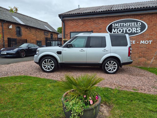View our LAND ROVER DISCOVERY 4