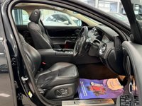 USED 2014 64 JAGUAR XJ 3.0d V6 Portfolio Saloon 4dr Diesel Auto Euro 5 (s/s) (275 ps) PANORAMIC SUNROOF + MERIDIAN + AMAZING HISTORY + PORTFOLIO!!