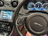 USED 2014 64 JAGUAR XJ 3.0d V6 Portfolio Saloon 4dr Diesel Auto Euro 5 (s/s) (275 ps) PANORAMIC SUNROOF + MERIDIAN + AMAZING HISTORY + PORTFOLIO!!