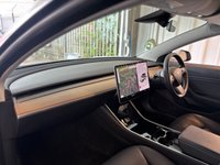 USED 2019 69 TESLA Model 3 (Dual Motor) Long Range Saloon 4dr Electric Auto 4WDE (346 ps)+2 KEYS+1 FORMER KEEPER+CLIMATE+2 CABLES+PANORAMIC SUNROOF+CRUISE+PARK CONTROL+FULL LEATHER HEATED SEATS+18