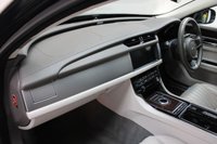 USED 2018 68 JAGUAR XF 2.0i Portfolio GPF Sportbrake 5dr Petrol Auto Euro 6 (stop/start) (250 ps) 