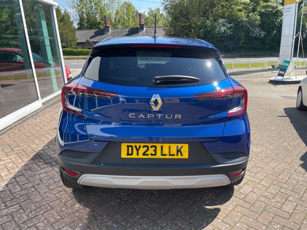 USED 2023 23 RENAULT CAPTUR 1.0 TCe evolution SUV 5dr Petrol Manual Euro 6 (s/s) (90 ps) 