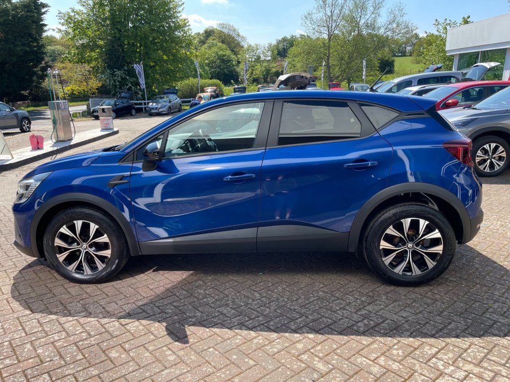 USED 2023 23 RENAULT CAPTUR 1.0 TCe evolution SUV 5dr Petrol Manual Euro 6 (s/s) (90 ps) 
