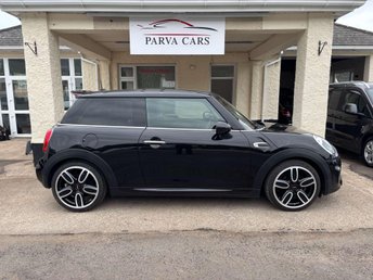 2017 MINI HATCH