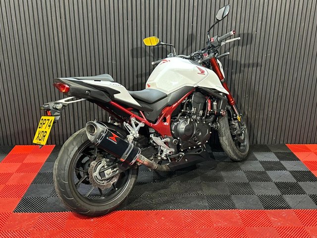 View our HONDA CB750 Hornet