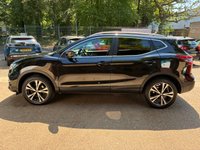 USED 2017 67 NISSAN QASHQAI 1.5 dCi N-Connecta SUV 5dr Diesel Manual Euro 6 (s/s) (110 ps) * PARKING CAMERA * GLASS ROOF * 1 KEEPER * SAT-NAV * 2 KEYS * F/S/H * FOLDING MIRRORS *