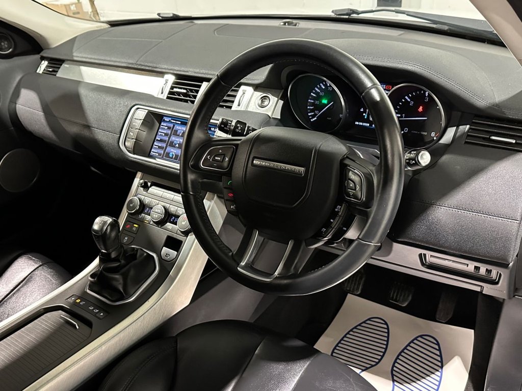 USED 2013 63 LAND ROVER RANGE ROVER EVOQUE 2.2 SD4 Pure SUV 5dr Diesel Manual 4WD Euro 5 (s/s) (190 ps) 