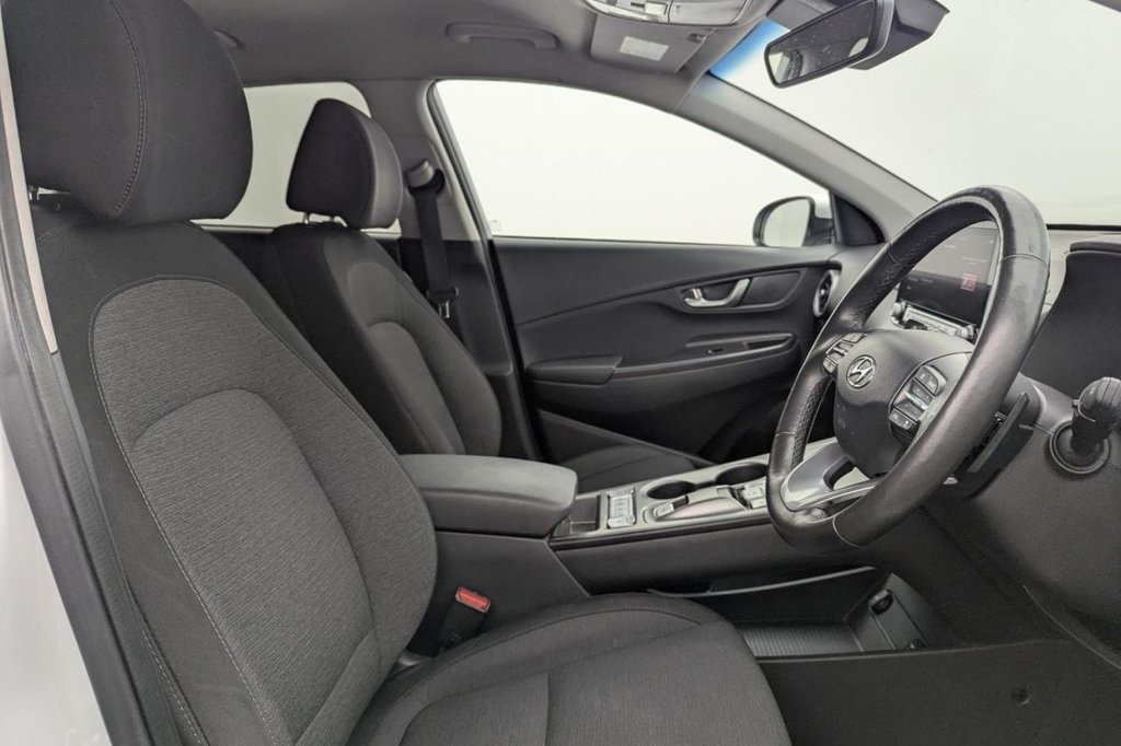 USED 2023 23 HYUNDAI KONA 39kWh Premium SUV 5dr Electric Auto (10.5kW Charger) (136 ps) Car Play, Heated Seats, Camera