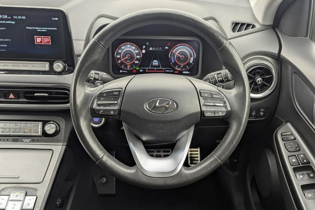 USED 2023 23 HYUNDAI KONA 39kWh Premium SUV 5dr Electric Auto (10.5kW Charger) (136 ps) Car Play, Heated Seats, Camera