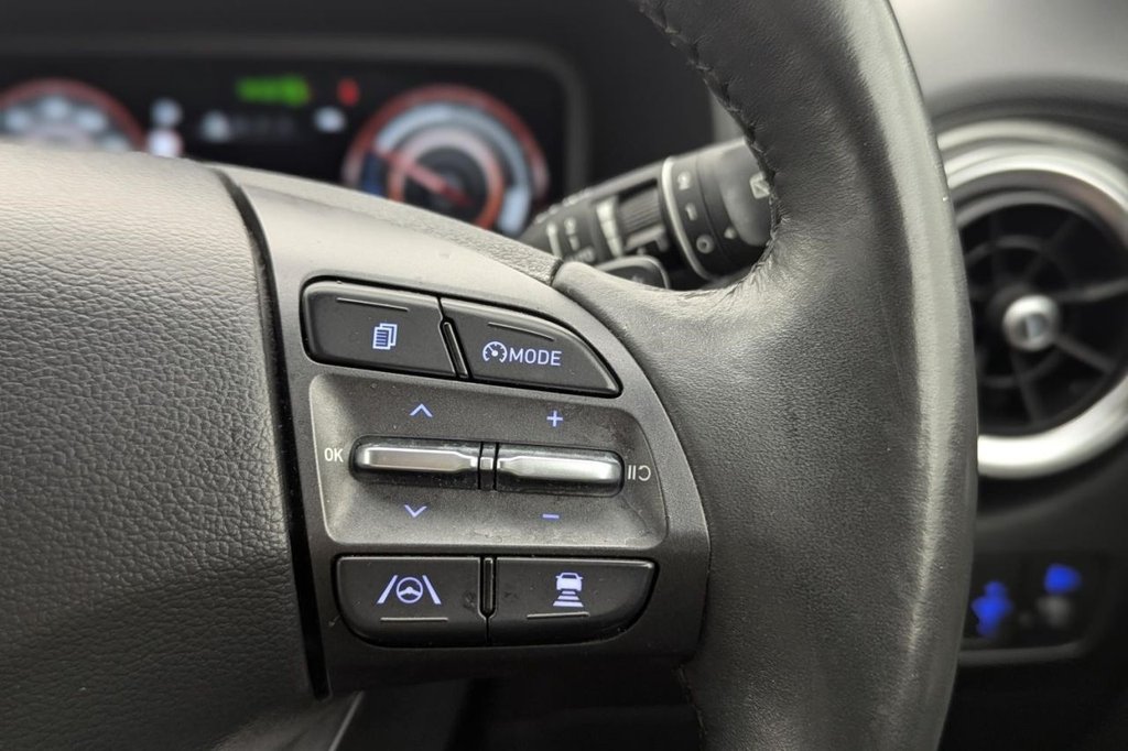 USED 2023 23 HYUNDAI KONA 39kWh Premium SUV 5dr Electric Auto (10.5kW Charger) (136 ps) Car Play, Heated Seats, Camera