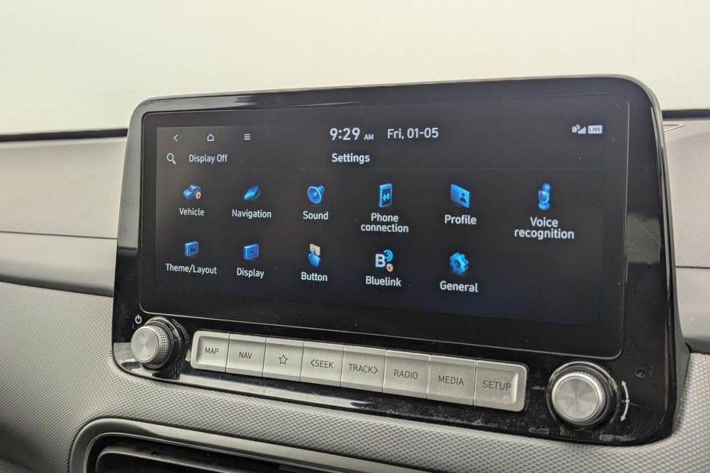 USED 2023 23 HYUNDAI KONA 39kWh Premium SUV 5dr Electric Auto (10.5kW Charger) (136 ps) Car Play, Heated Seats, Camera