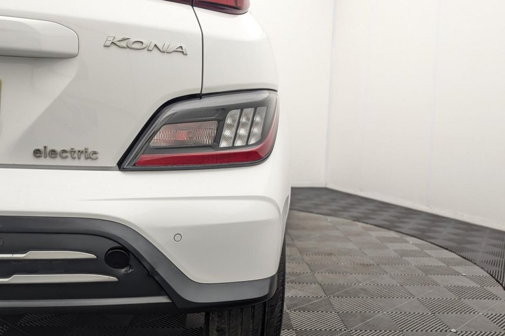 USED 2023 23 HYUNDAI KONA 39kWh Premium SUV 5dr Electric Auto (10.5kW Charger) (136 ps) Car Play, Heated Seats, Camera
