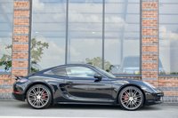 USED 2017 67 PORSCHE 718 CAYMAN 2.0T Coupe 2dr Petrol PDK Euro 6 (s/s) (300 ps) BOSE / CHRONO / PDLS / FSH