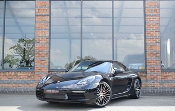 2017 PORSCHE 718 CAYMAN