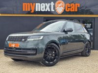 USED 2022 22 LAND ROVER RANGE ROVER 3.0 P400 MHEV SE SUV 5dr Petrol Auto 4WD Euro 6 (s/s) (400 ps) HIGH SPEC + REAR WHEEL STEERING + 23" ALLOYS + MERIDIAN SOUND + HEAD UP DISPLAY + BELGRAVIA GREEN + DEPLOYABLE SIDE STEPS + SLIDING PAN ROOF + 2 KEYS + FINANCE AVAILABLE + FULL LAND ROVER SERVICE HISTORY + PART EXCHANGE WELCOME