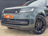 USED 2022 22 LAND ROVER RANGE ROVER 3.0 P400 MHEV SE SUV 5dr Petrol Auto 4WD Euro 6 (s/s) (400 ps) HIGH SPEC + REAR WHEEL STEERING + 23" ALLOYS + MERIDIAN SOUND + HEAD UP DISPLAY + BELGRAVIA GREEN + DEPLOYABLE SIDE STEPS + SLIDING PAN ROOF + 2 KEYS + FINANCE AVAILABLE + FULL LAND ROVER SERVICE HISTORY + PART EXCHANGE WELCOME
