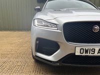 USED 2019 19 JAGUAR F-PACE 5.0 V8 SVR SUV 5dr Petrol Quickshift AWD Euro 6 (s/s) (550 ps) 