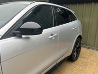 USED 2019 19 JAGUAR F-PACE 5.0 V8 SVR SUV 5dr Petrol Quickshift AWD Euro 6 (s/s) (550 ps) 