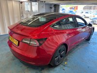 USED 2020 70 TESLA Model 3 Standard Range Plus Saloon 4dr Electric Auto RWD (241 bhp)+2 KEYS+2 FORMER KEEPERS+NAV+2 CABLES+PANORAMIC SUNROOF+CLIMATE+CRUISE+PARK CONTROL+CAM+FULL LEATHER HEATED SEATS+BLUETOOTH+MEDIA+APPS+DAB+ALLOYS 2 KEYS+2 FORMER KEEPERS+NAV+2 CABLES+PANORAMIC SUNROOF+CLIMATE+CRUISE+PARK CONTROL+CAM+FULL LEATHER HEATED SEATS+BLUETOOTH+MEDIA+APPS+DAB+ALLOYS+HPI CLEAR