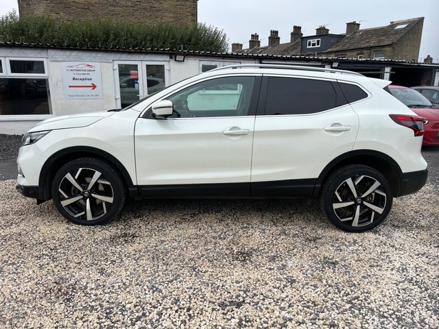 View our NISSAN QASHQAI
