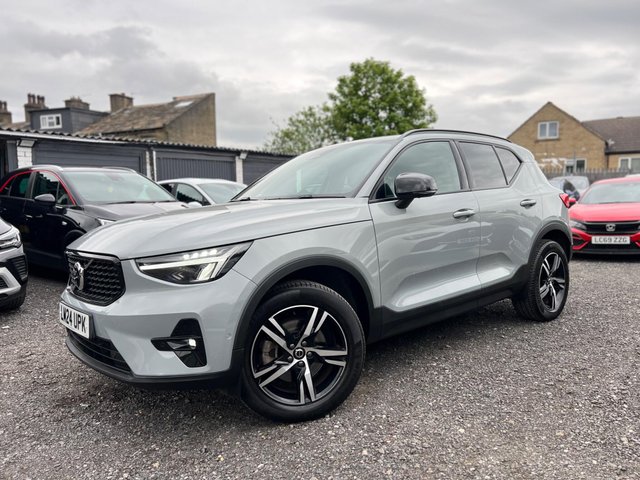 View our VOLVO XC40