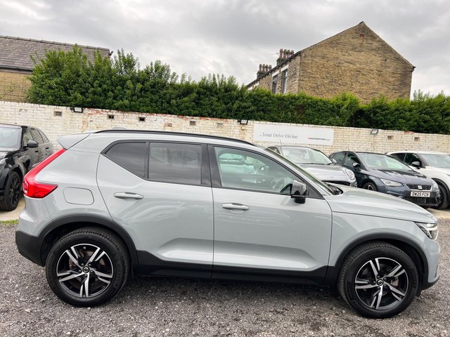 View our VOLVO XC40