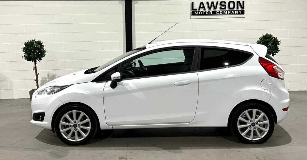 USED 2017 17 FORD FIESTA 1.0T EcoBoost Titanium Hatchback 3dr Petrol Manual Euro 6 (s/s) (125 ps) 