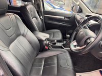 USED 2017 66 TOYOTA HI-LUX 2.4 D-4D Invincible X Pickup Double Cab 4dr Diesel Manual 4WD Euro 6 (TSS) (150 ps) STUNNING CONDITION FOR MILEAGE, FULL TOYOTA SERVICE HISTORY, GREAT VALUE HILUX