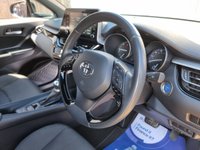 USED 2023 23 TOYOTA C-HR 1.8 VVT-h GPF Icon SUV 5dr Petrol Hybrid CVT Euro 6 (s/s) (122 ps) *** WE OFFER FINANCE ON THIS CAR ***