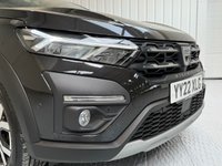 USED 2022 22 DACIA SANDERO STEPWAY 1.0 TCe Prestige Hatchback 5dr Bi Fuel Manual 100 bhp 