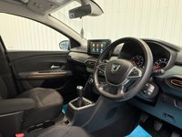 USED 2022 22 DACIA SANDERO STEPWAY 1.0 TCe Prestige Hatchback 5dr Bi Fuel Manual 100 bhp 