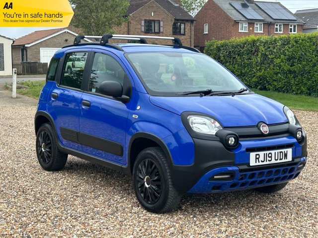 View our Fiat Panda 0.9 TwinAir Waze Hatchback 5dr Petrol Manual Euro 6 (s/s) (90 bhp)