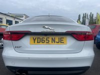 USED 2015 65 JAGUAR XF 2.0d R-Sport Saloon 4dr Diesel Auto Euro 6 (s/s) (180 ps) JAGUAR SAT-NAV SYSTEM , HEATED FRONT LEATHER SEATS: