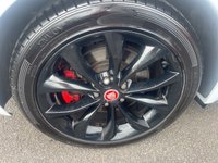 USED 2015 65 JAGUAR XF 2.0d R-Sport Saloon 4dr Diesel Auto Euro 6 (s/s) (180 ps) JAGUAR SAT-NAV SYSTEM , HEATED FRONT LEATHER SEATS: