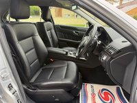 USED 2011 11 MERCEDES-BENZ E CLASS 3.0 E350 CDI V6 BlueEfficiency Avantgarde G-Tronic Euro 5 4dr FSH SATNAV LEATHER LOW MILES