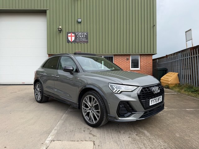 View our AUDI Q3